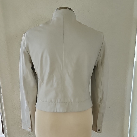 Jones New York Leather Cream Stand Collar Blazer - Picture 8 of 14
